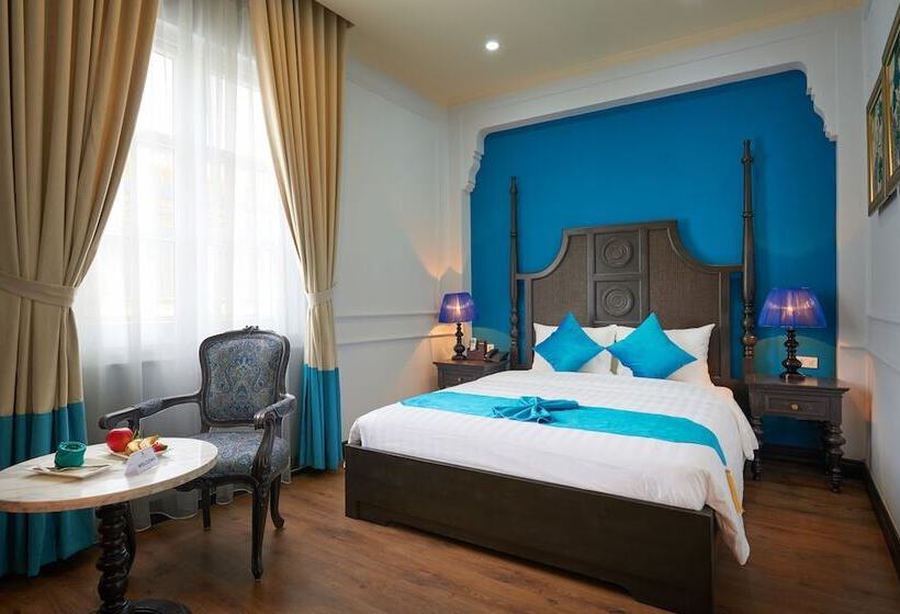 اتاق لوکس, Manoir Des Arts