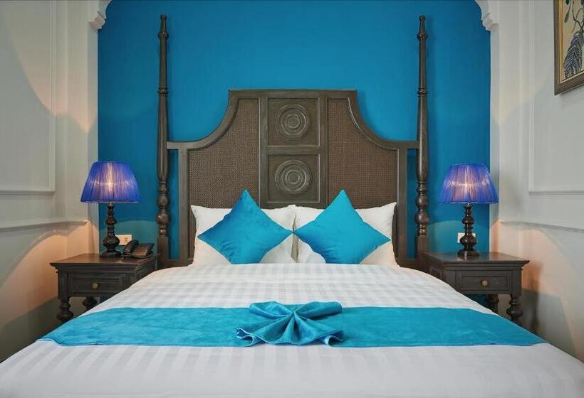 اتاق لوکس, Manoir Des Arts