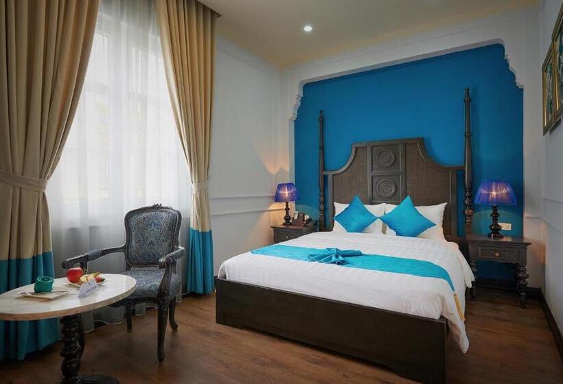 اتاق لوکس, Manoir Des Arts