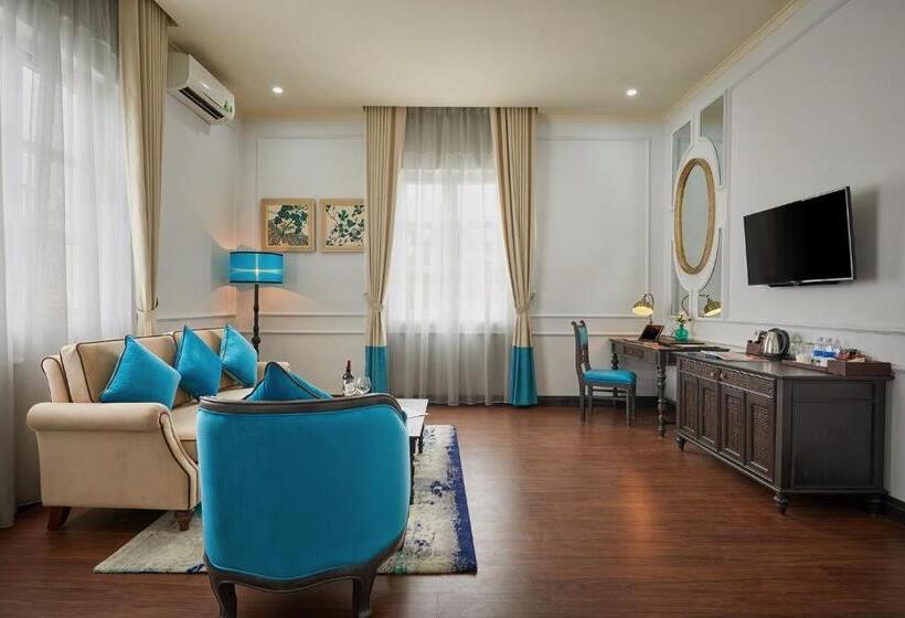 سوئیت با تخت بزرگ, Manoir Des Arts