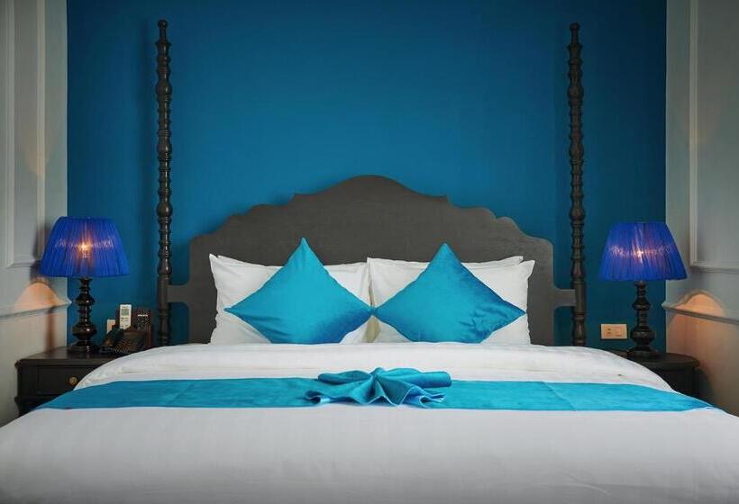سوئیت با تخت بزرگ, Manoir Des Arts