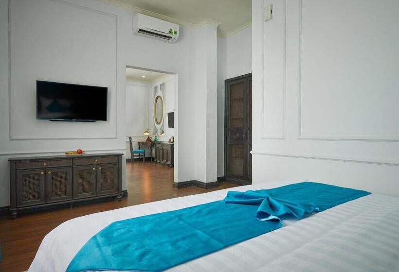 سوئیت با تخت بزرگ, Manoir Des Arts
