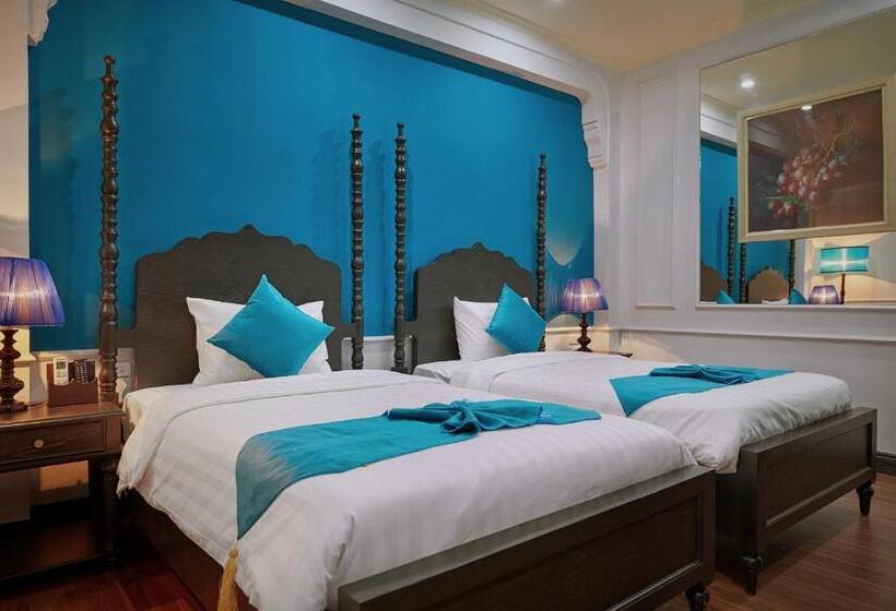 اتاق پرمیوم, Manoir Des Arts