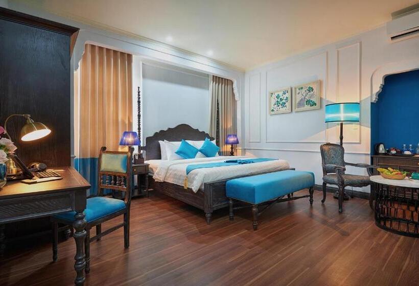 اتاق پرمیوم, Manoir Des Arts