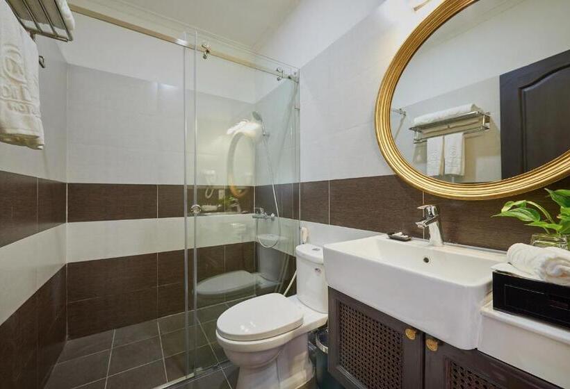 اتاق لوکس, Manoir Des Arts