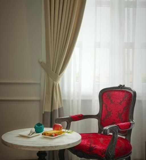 اتاق لوکس, Manoir Des Arts