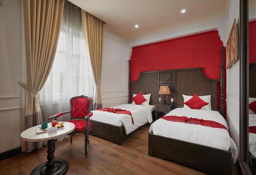 اتاق لوکس, Manoir Des Arts