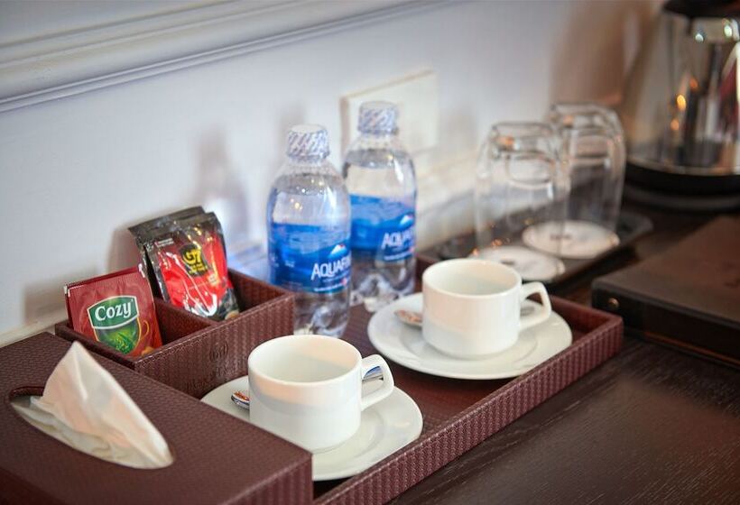 اتاق لوکس, Manoir Des Arts