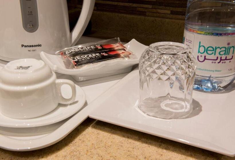 سوئیت رویال, Normina