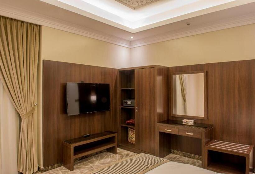 سوئیت رویال, Normina