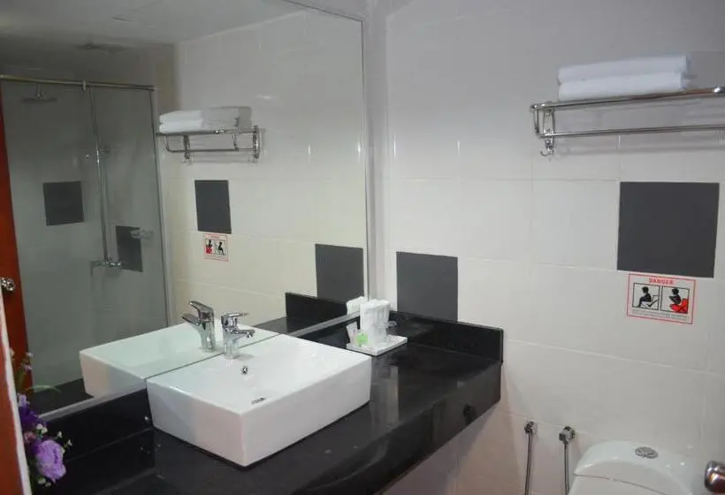 Superior Kolmen Hengen Huone, Td Mutiara Hotel Semporna