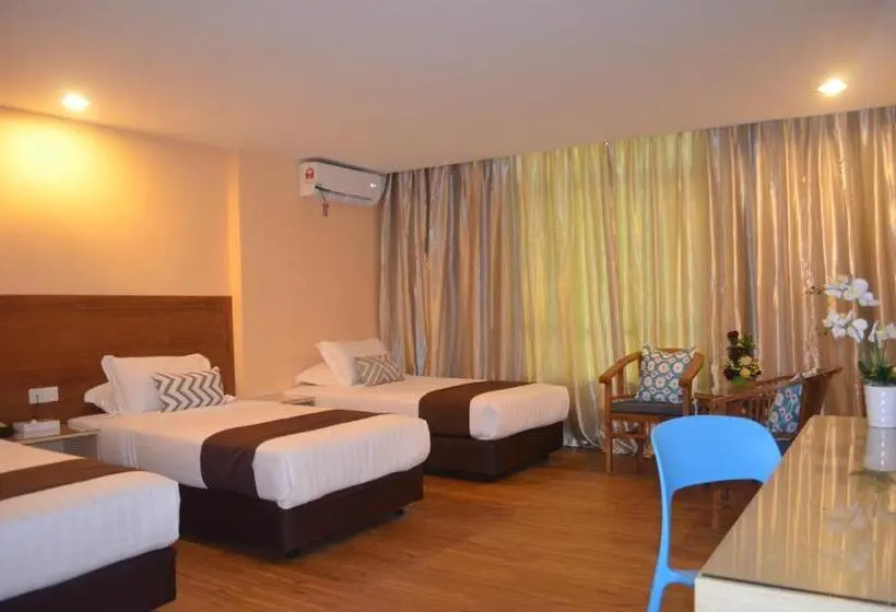 Superior Kolmen Hengen Huone, Td Mutiara Hotel Semporna