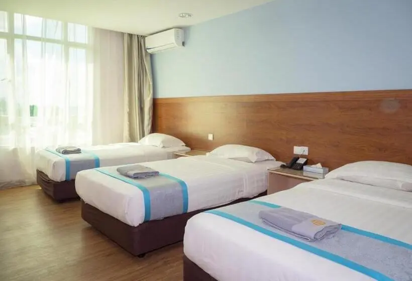 Superior Kolmen Hengen Huone, Td Mutiara Hotel Semporna