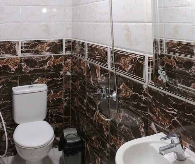 اتاق لوکس چهار تخته, Hostgram