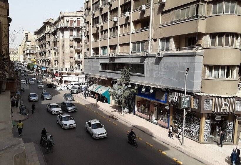 اتاق لوکس یک تخته, Hostgram