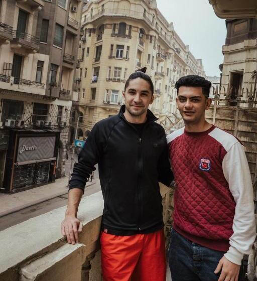 اتاق لوکس, Hostgram