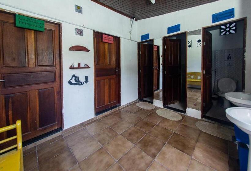 اتاق خانوادگی با سرویس بهداشتی مشترک, Hostel Caçari