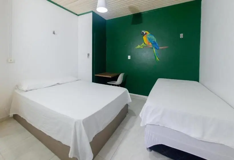 ベーシックトリプルルーム, Hostel Caçari