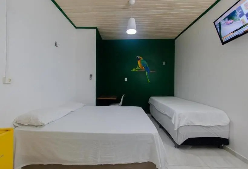 ベーシックトリプルルーム, Hostel Caçari