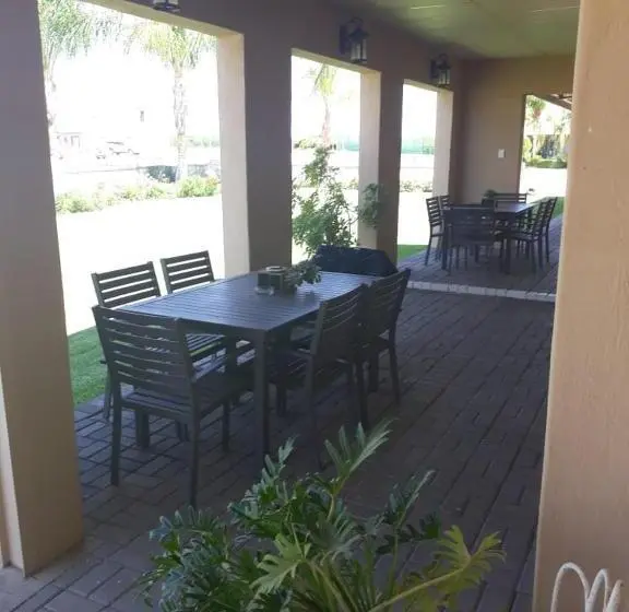 Perhehuone, Augrabies De Oude Stoor Guesthouse