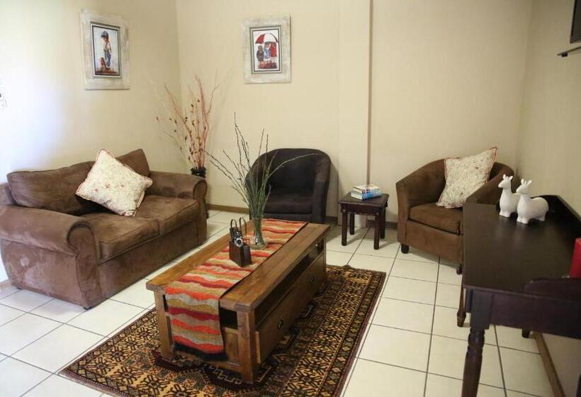 家庭间, Augrabies De Oude Stoor Guesthouse