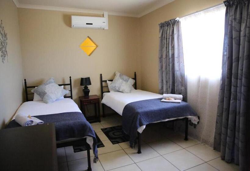 Вилла 3 Спальни, Augrabies De Oude Stoor Guesthouse