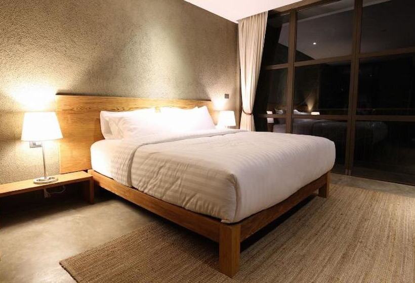 غرفة سوبيريور, Inchantreedoopool