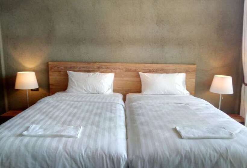 غرفة سوبيريور, Inchantreedoopool