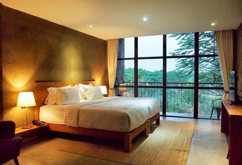 غرفة سوبيريور, Inchantreedoopool