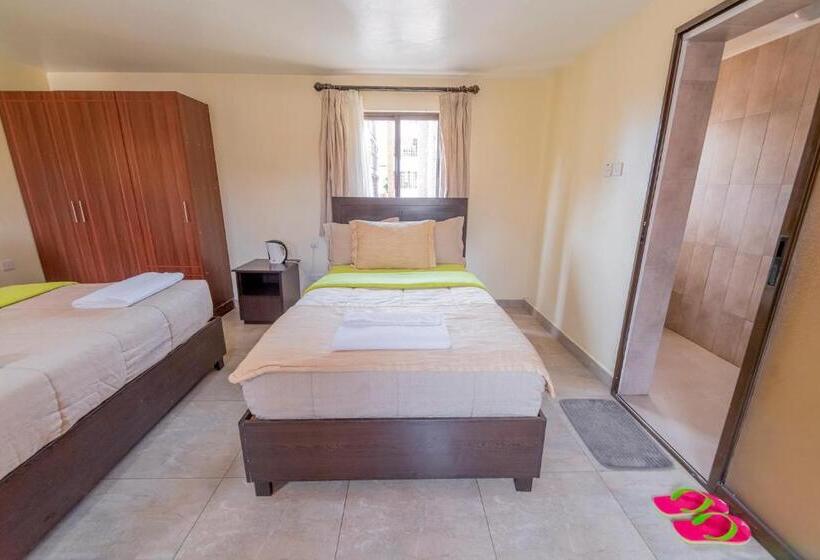 اتاق سوپریور سه تخته, Joy Palace