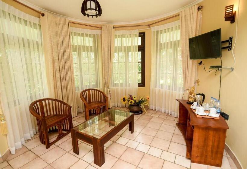 جناح عائلي, Man Mountain Villa