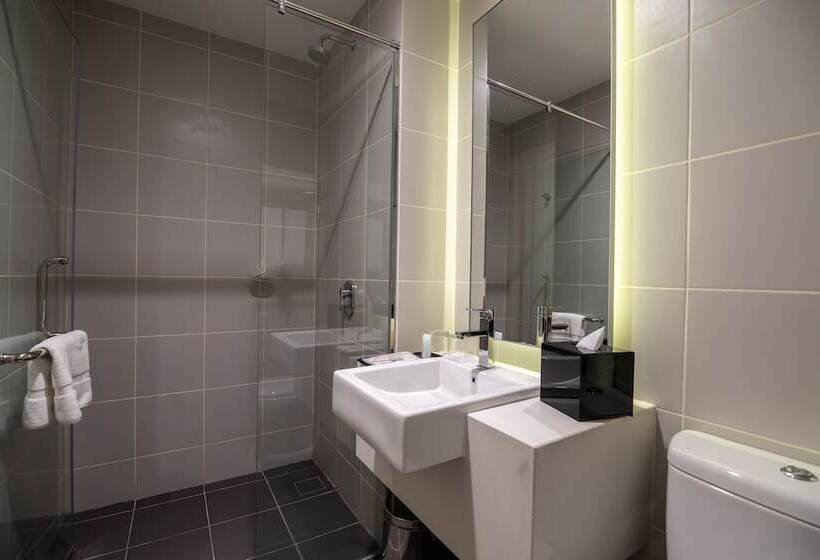 Номер Deluxe, Ramada By Wyndham Meridin Johor Bahru