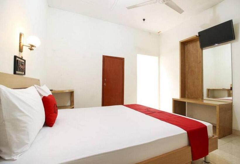 Номер Economy, Reddoorz Syariah At Jalan Menteri Supeno