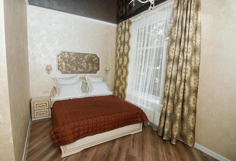 스탠다드 룸, Safari Club