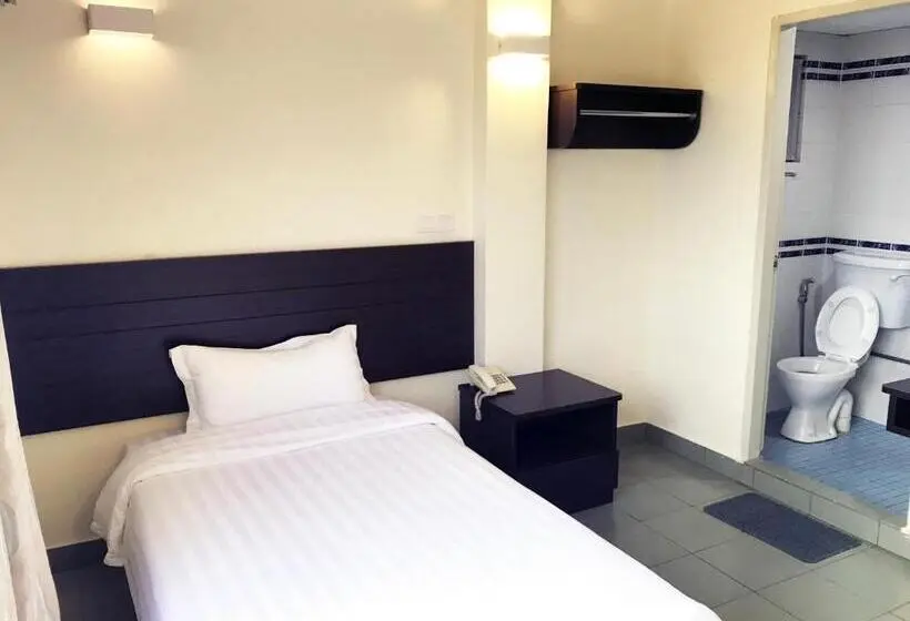 Standard Yhden Hengen Huone, Sitiawan