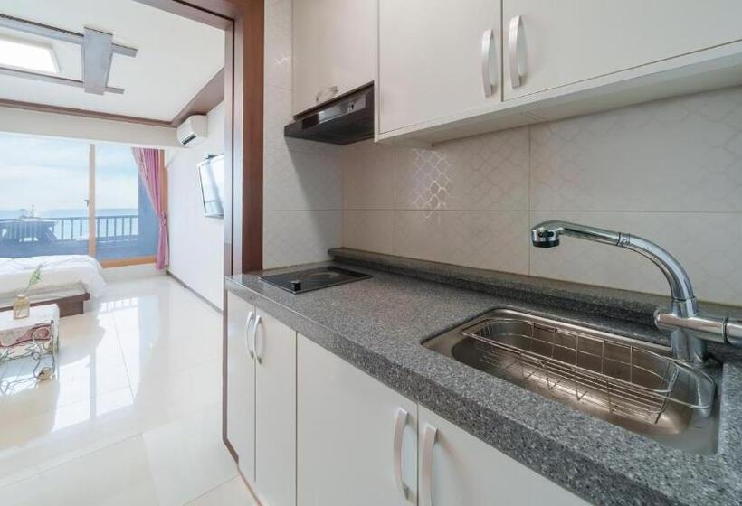 Студия Стандарт, Youngduk Sea & Spa Pension