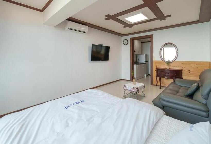 Студия Стандарт, Youngduk Sea & Spa Pension