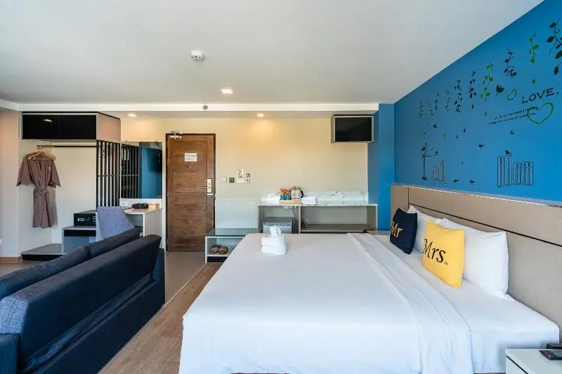 Perhehuone, Lawinta Hotel Pattaya