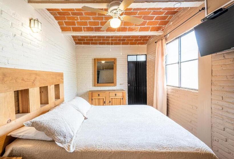 חדר סטנדרט, Meson Del Conde