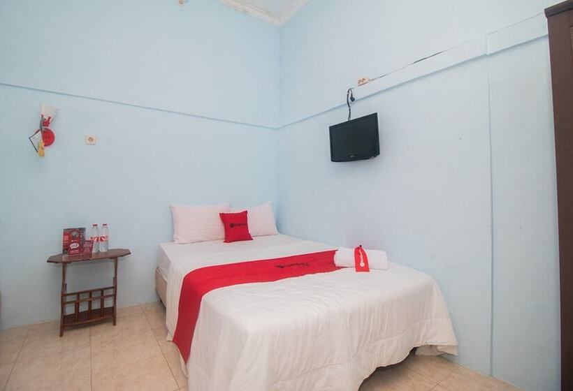 スタンダードルーム, Reddoorz Near Pantai Boom