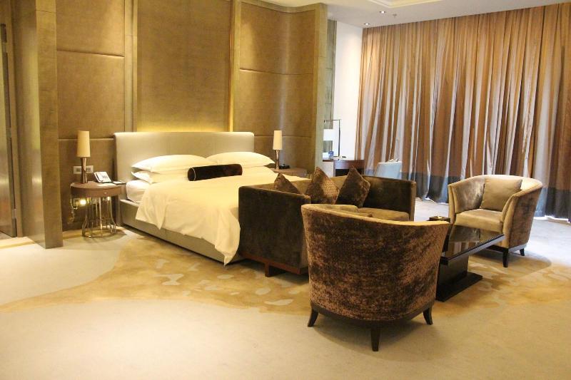 Номер Deluxe, Reddoorz Near Pantai Boom