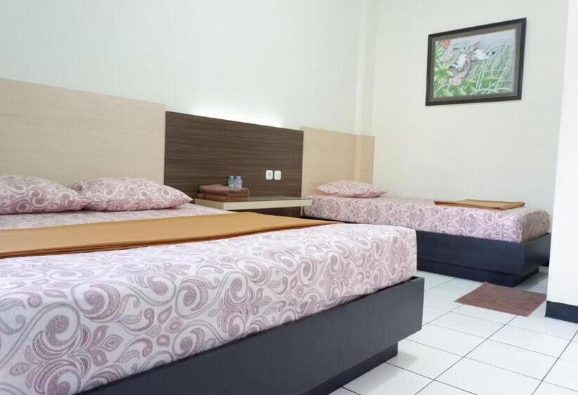 Junior Suite Familiale, Taman Indah