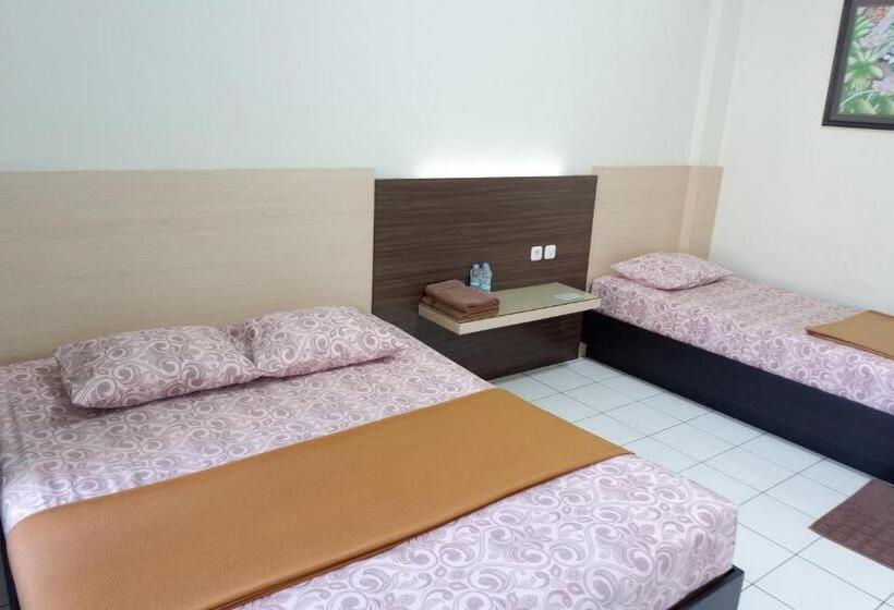 Junior Suite Familiale, Taman Indah