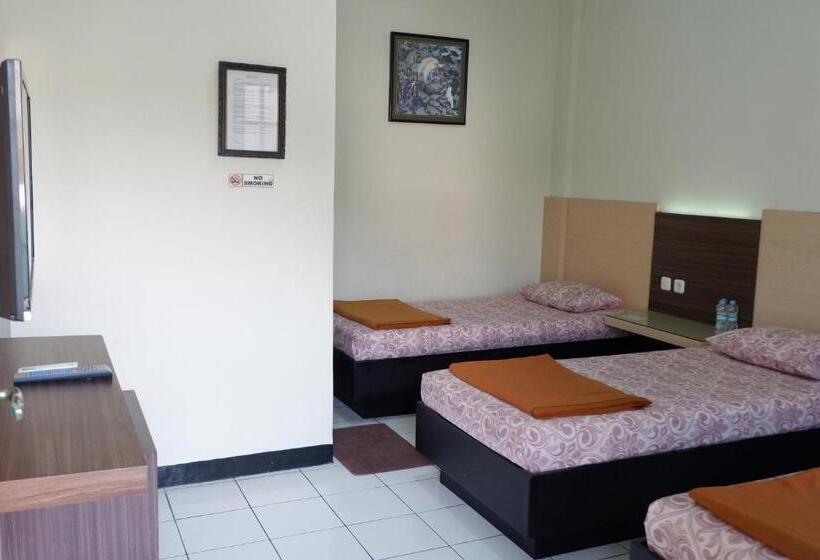 Junior Suite Familiale, Taman Indah