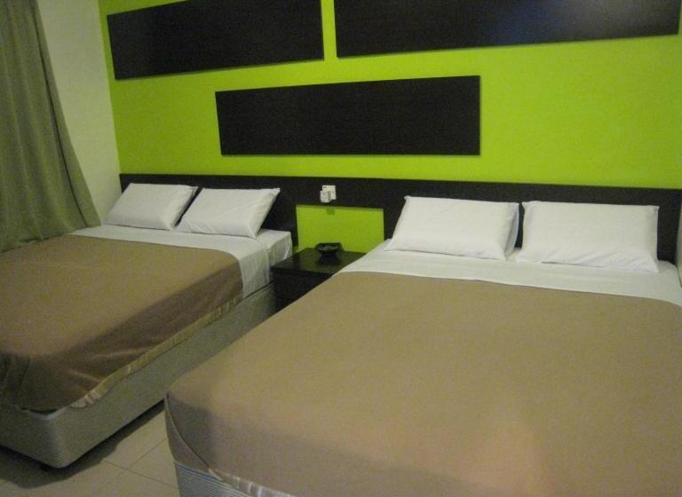 Quarto Familiar Deluxe, Tropicana Inn