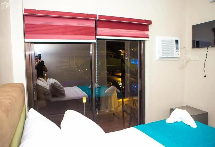 Standard-huone Allasnäkymä, Propicio Hotel And Resort