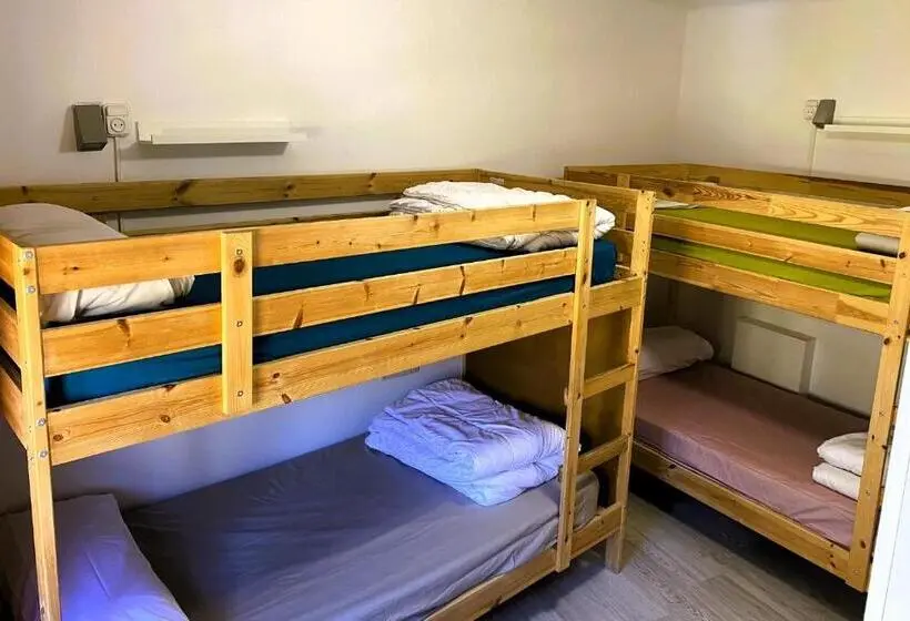 تختخواب در اتاق مشترک, Alberg Els Andes
