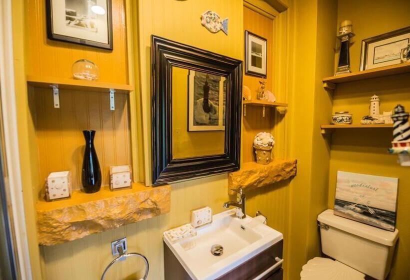 Стандартный Номер Кровать Кинг, Avonview Manor