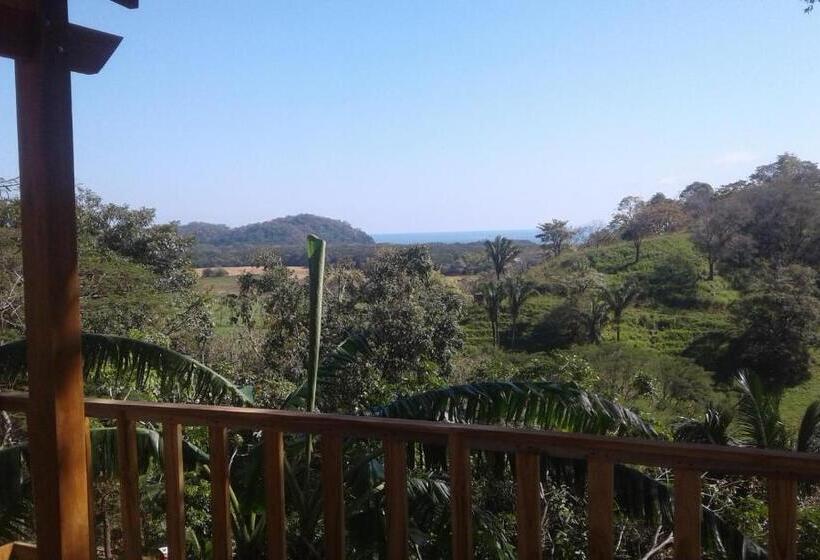 בקתה דלוקס, El Nido Rojo