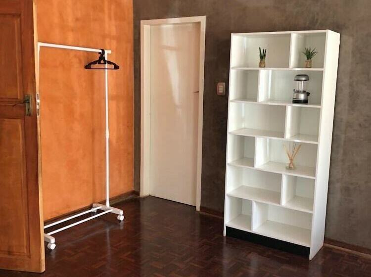 デラックススイート, Khuvena Guest House